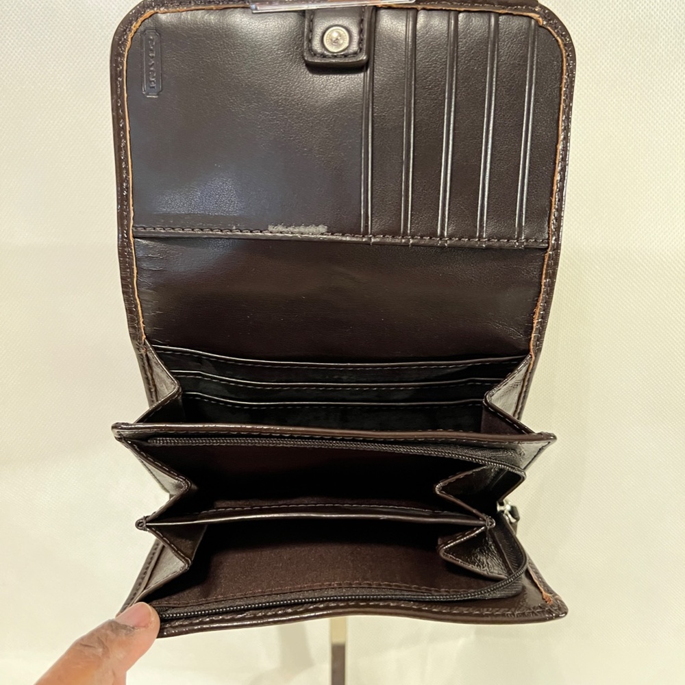 Coach Mini Signature Wallet - Picture 4 of 5